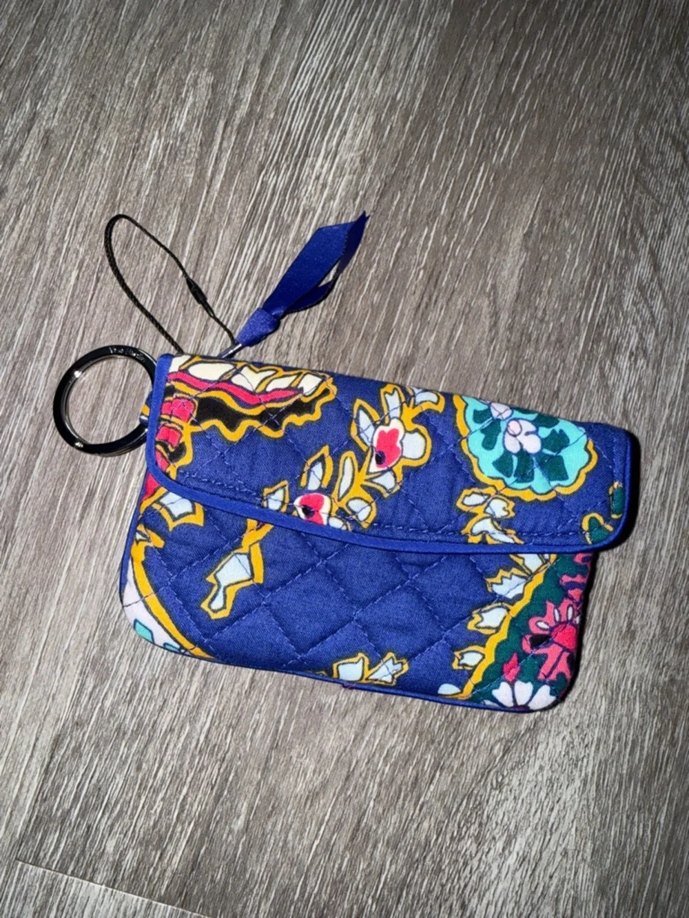 Vera Bradley Quilted Mini Wallet in Navy Blue Floral - Picture 1 of 6